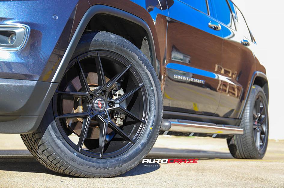 JEEP-GRAND-CHEROKEE-IFG-39-BLACK